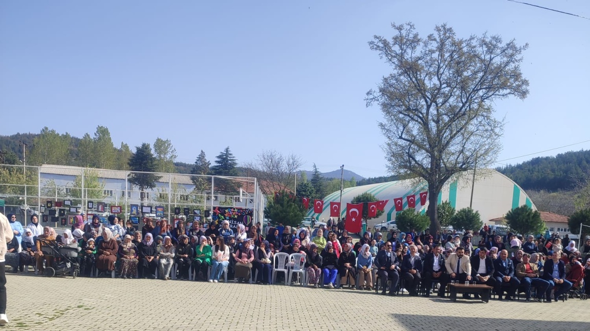 Akdağ İlkokulu ve Ortaokulunun 23 Nisan Ulusal Egemenlik Çocuk Bayramı Programı