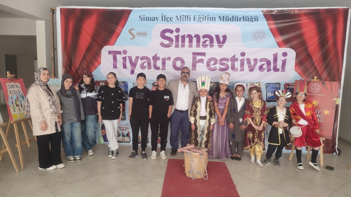 2. GELENEKSEL SİMAV TİYATRO FESTİVALİ ÖDÜLLERİ DAĞITILDI